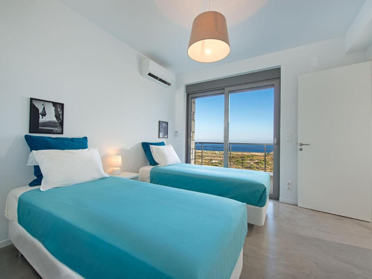 Beautiful With Infinity Pool And Sea View Villa