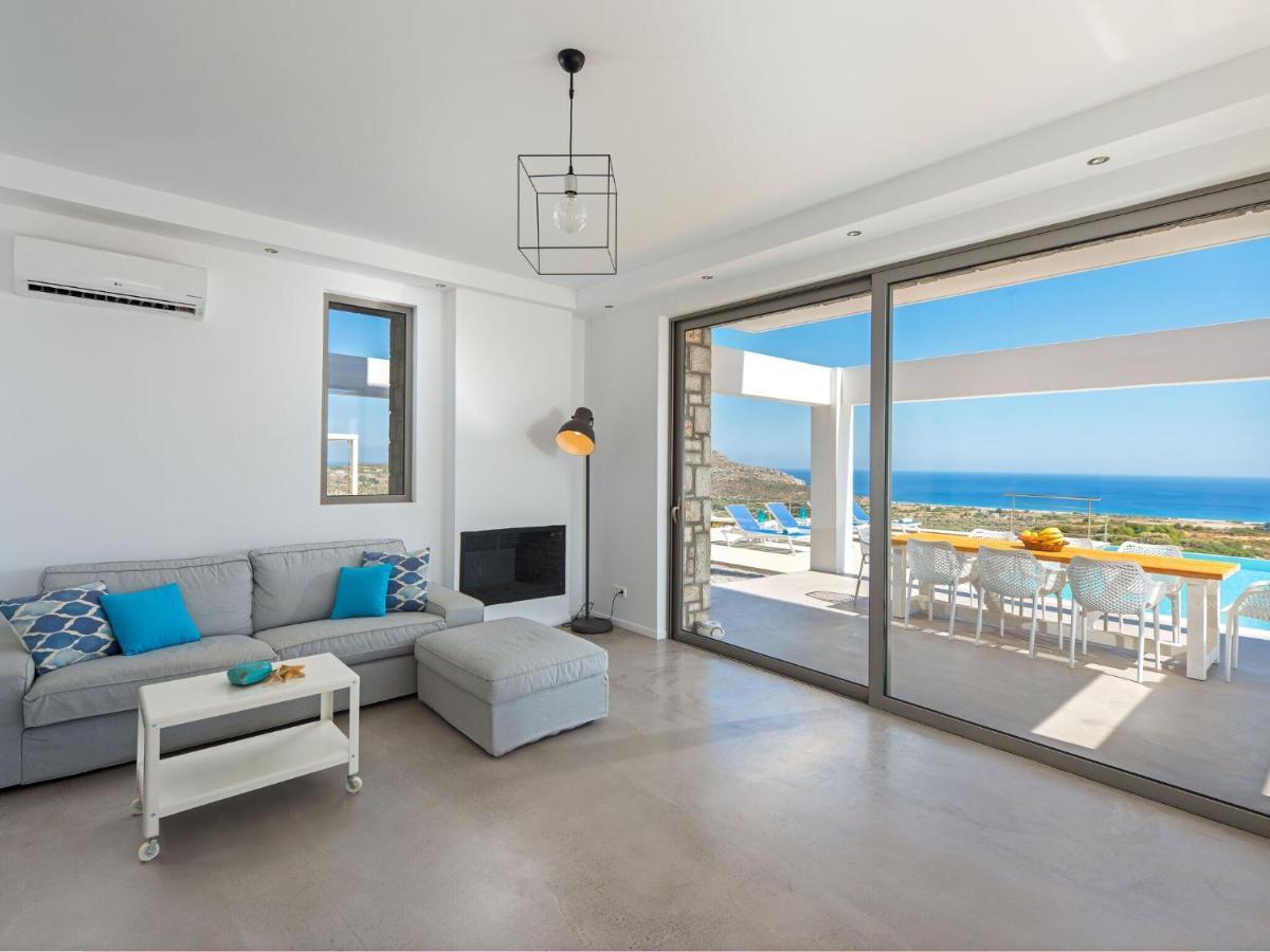 Villa Beautiful With Infinity Pool And Sea View Kalithies