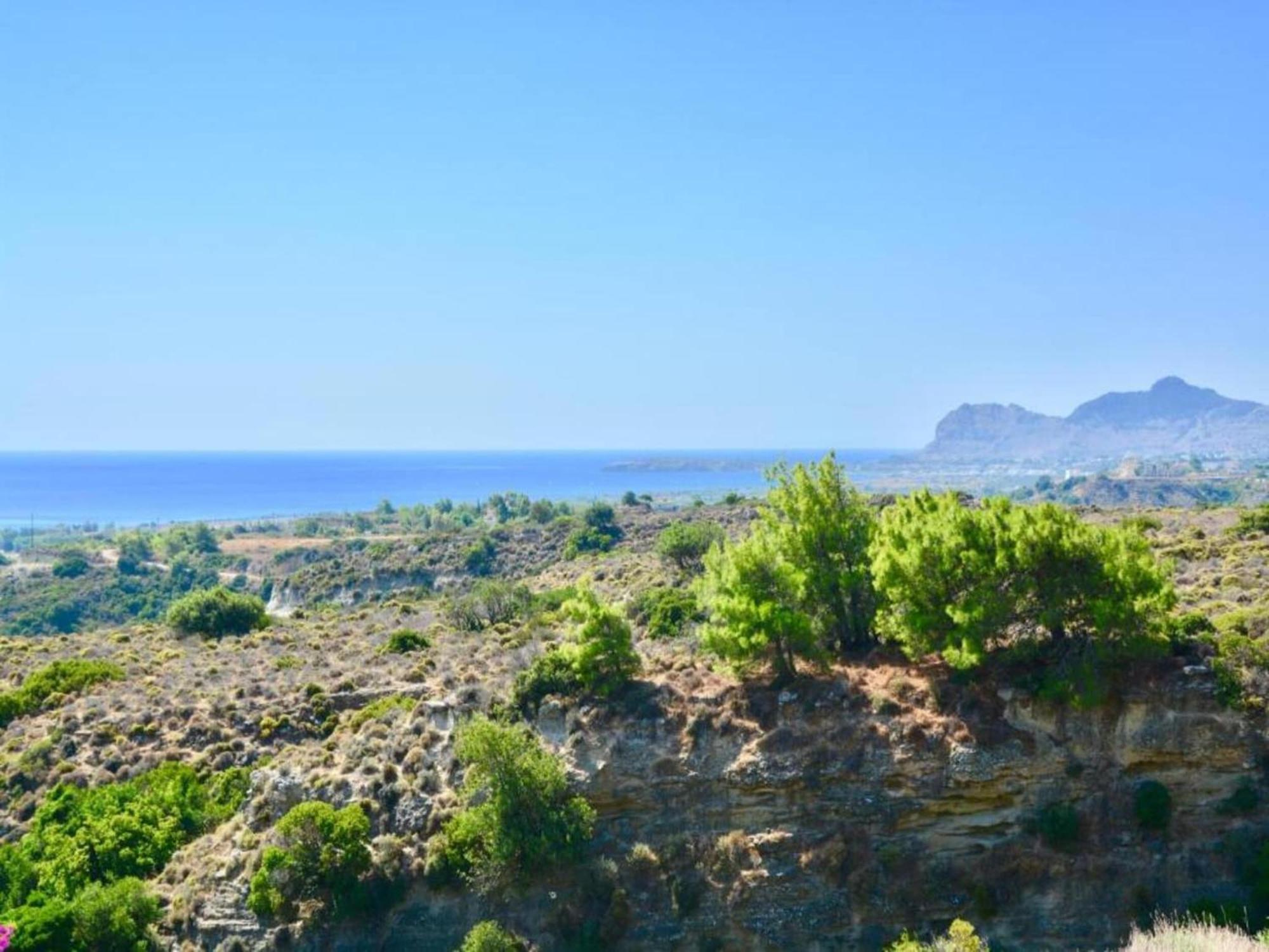 Beautiful With Infinity Pool And Sea View Villa *