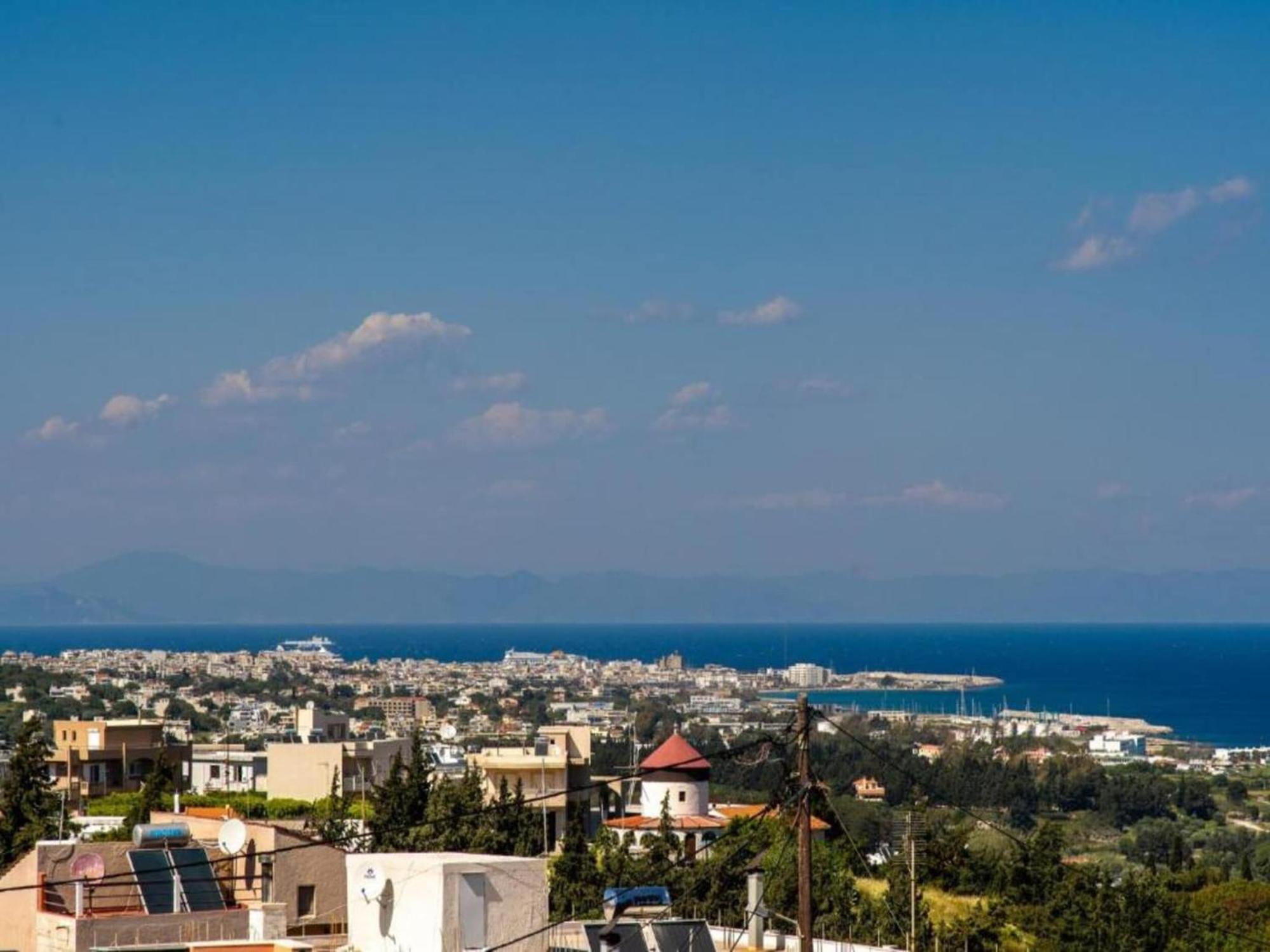 Villa Beautiful With Infinity Pool And Sea View